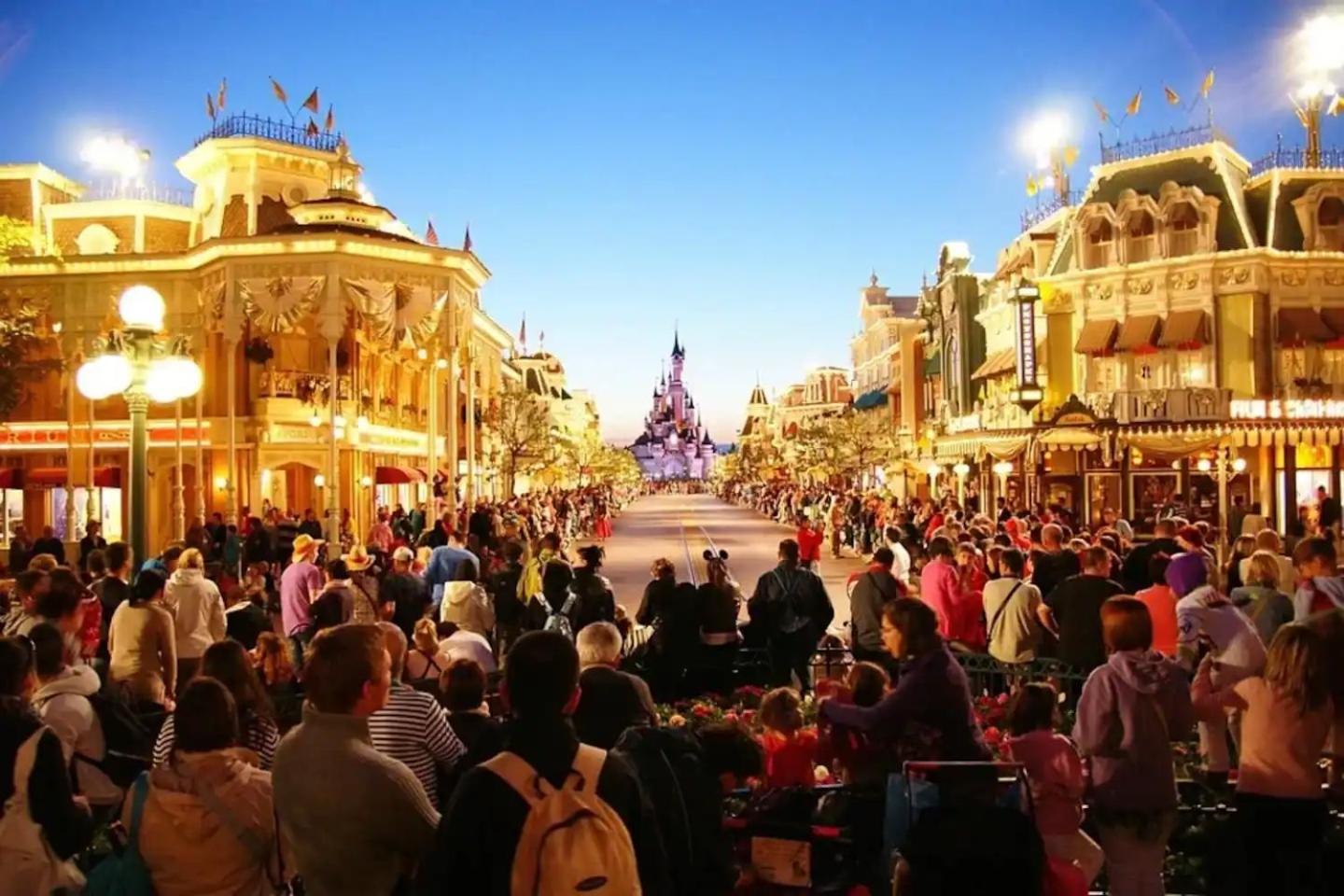 Magic Studio - Disneyland Paris Shopping Village 9 Minutes Chessy  Buitenkant foto